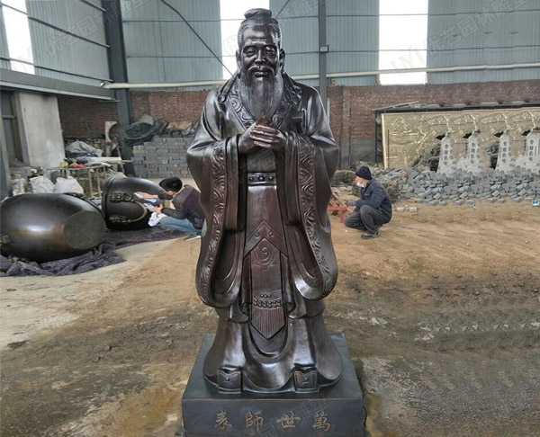 玻璃鋼雕塑制作出仿銅效果的步驟是什么呢?