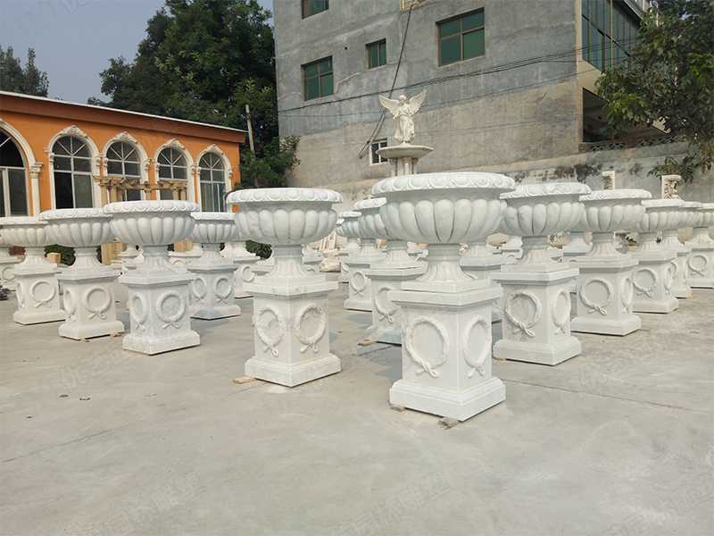 景觀(guān)雕塑花盆，定制景觀(guān)花盆廠(chǎng)家